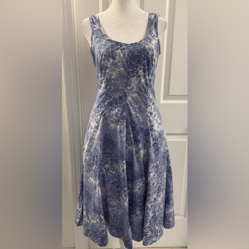 Talbots summer dress fully lined Shades of blue  size 4P